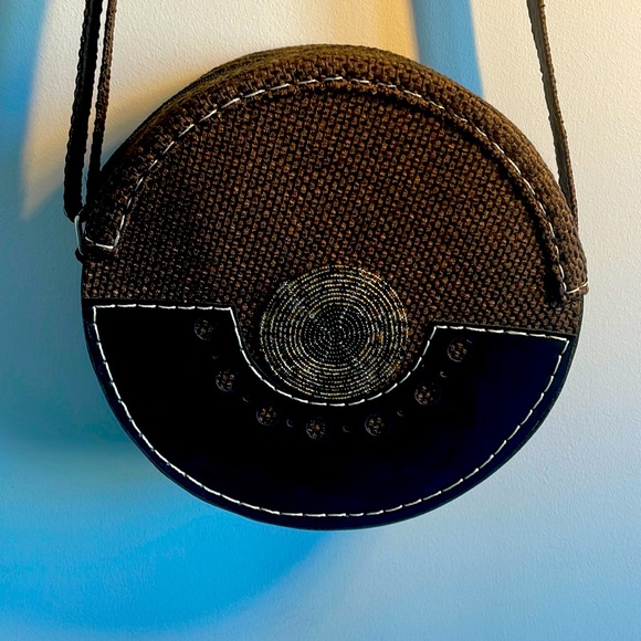 Handbags - Brown roundup hand bags made in Kenya never used